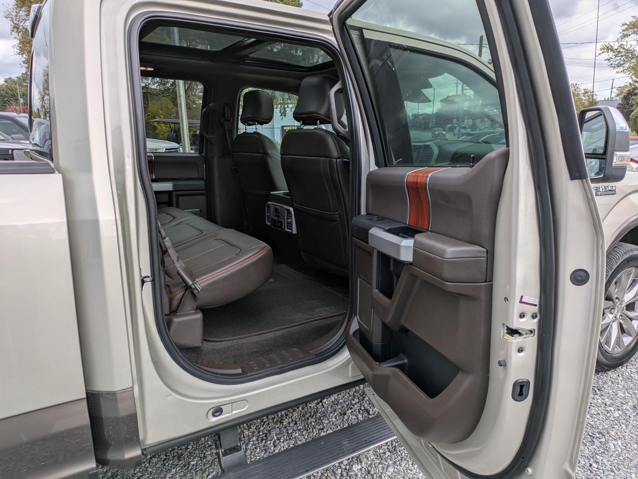 2017 Ford F-150 King Ranch KING-RANCH SUPERCREW Photo