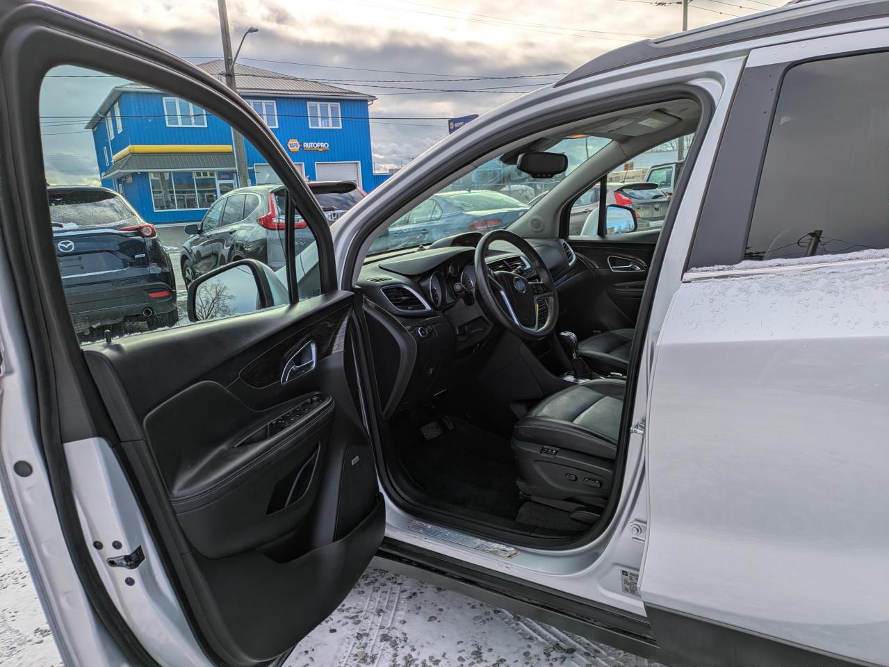 2015 Buick Encore LEATHER FWD Photo