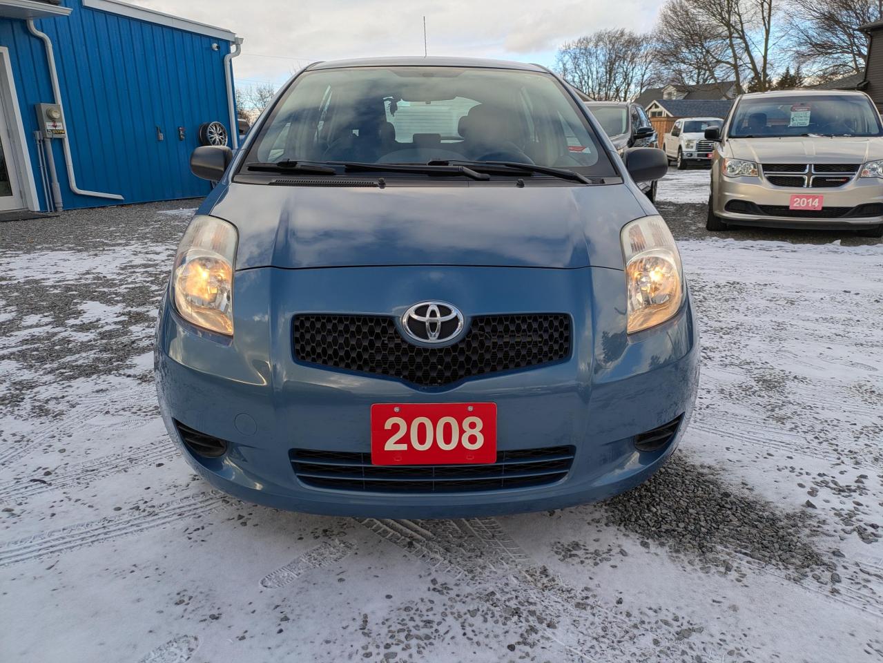 2008 Toyota Yaris Liftback 5-Door AT Photo