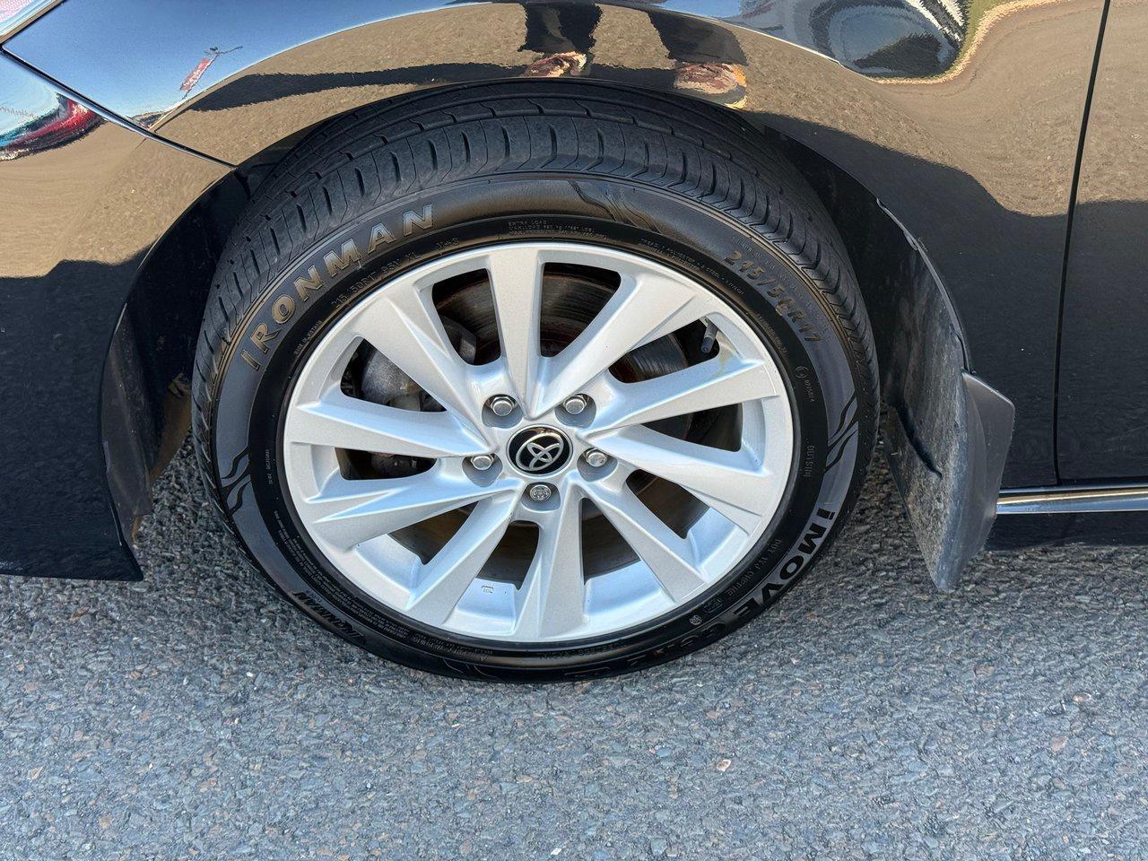 2022 Toyota Camry SE Photo3