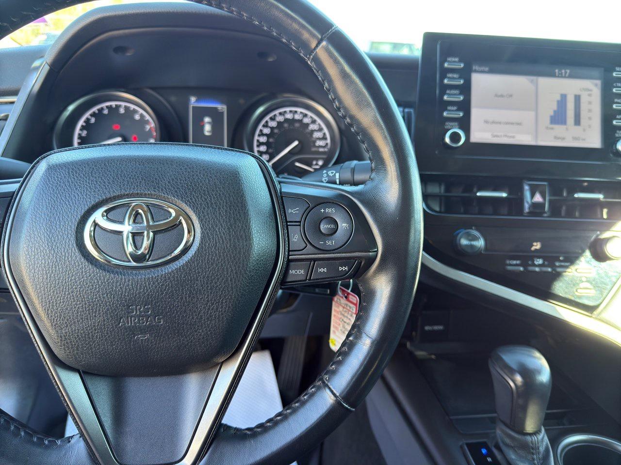 2022 Toyota Camry SE Photo