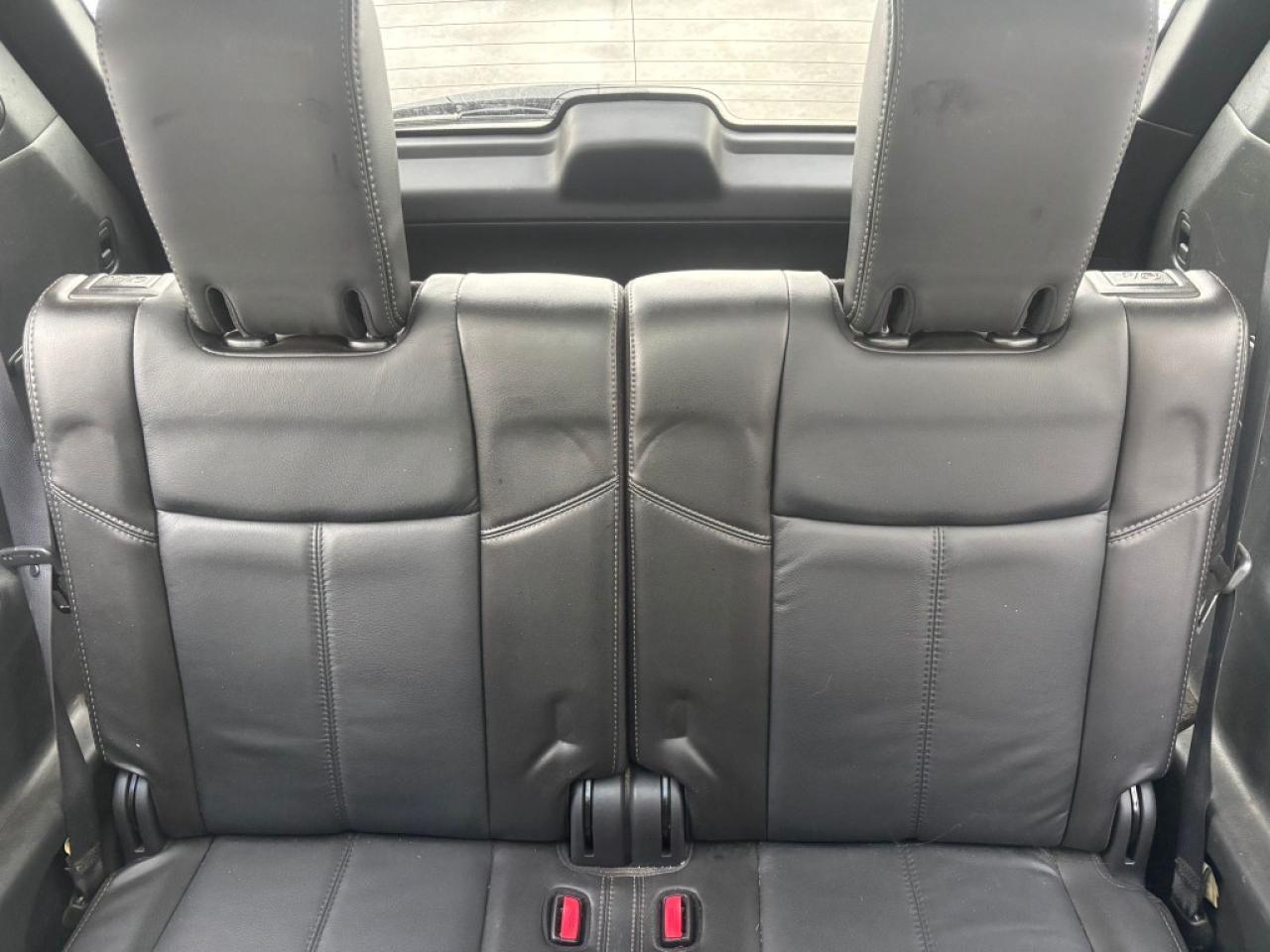 2013 Nissan Pathfinder SL 4dr 4x4 CVT Photo