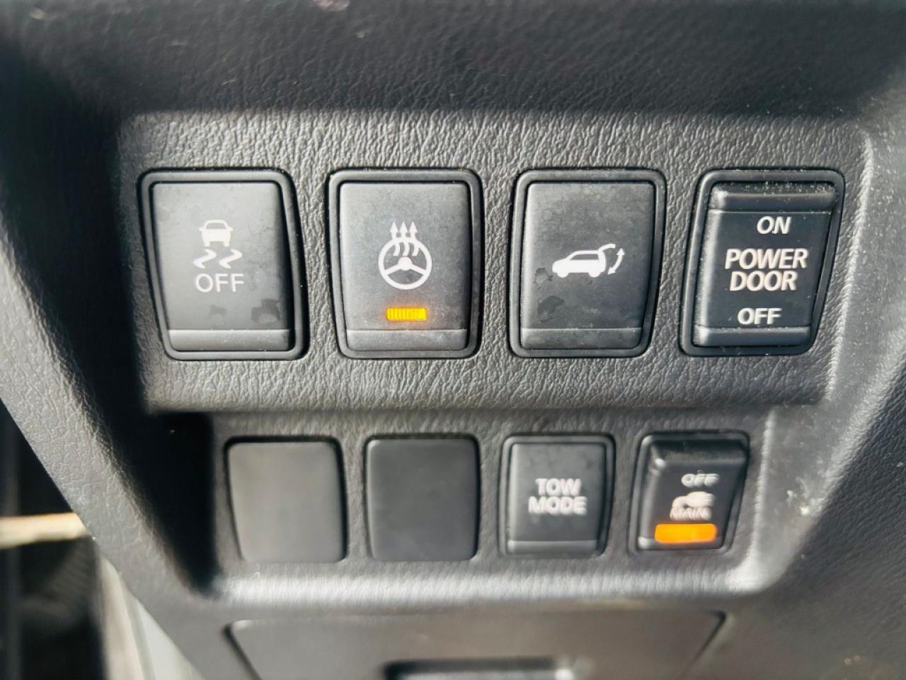 2013 Nissan Pathfinder SL 4dr 4x4 CVT Photo