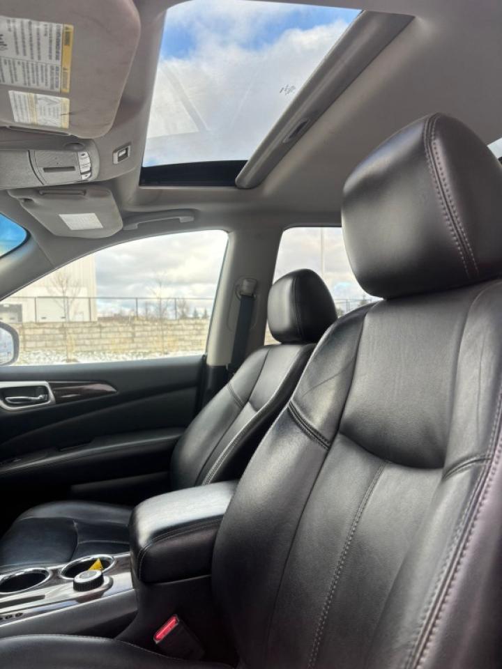 2013 Nissan Pathfinder SL 4dr 4x4 CVT Photo