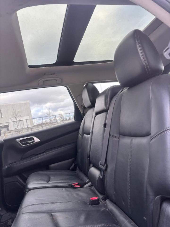 2013 Nissan Pathfinder SL 4dr 4x4 CVT Photo