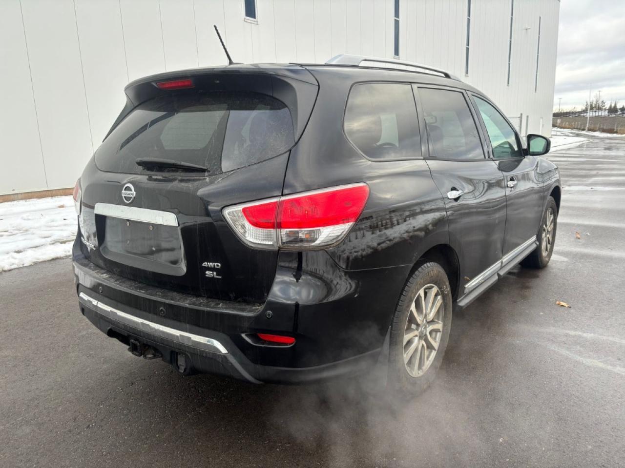 2013 Nissan Pathfinder SL 4dr 4x4 CVT Photo