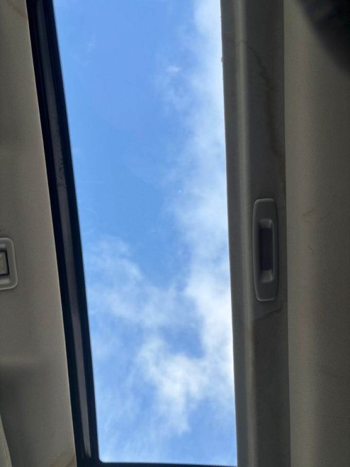 2013 Nissan Pathfinder SL 4dr 4x4 CVT Photo