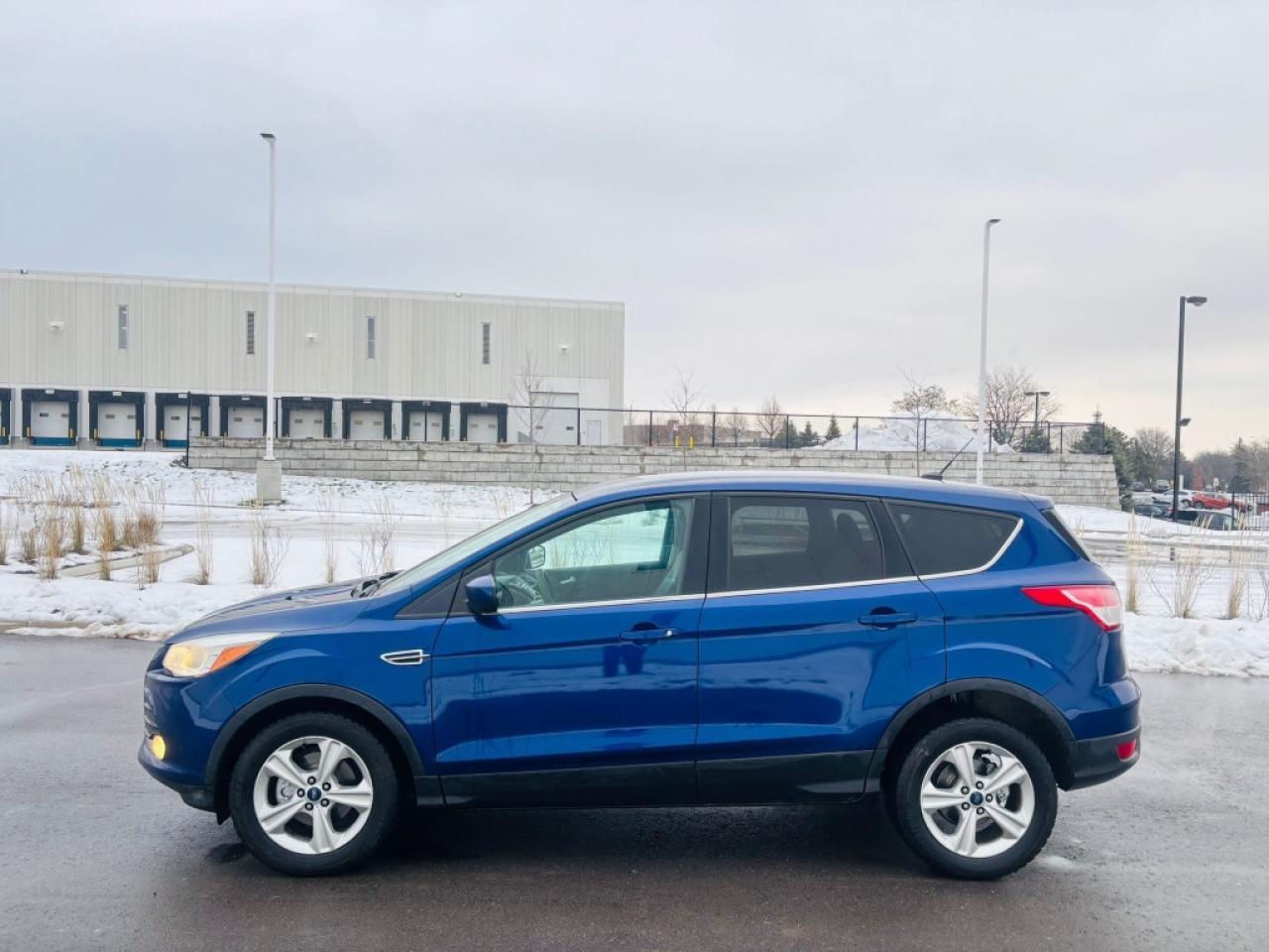 2014 Ford Escape SE 4dr Front-wheel Drive Automatic Photo