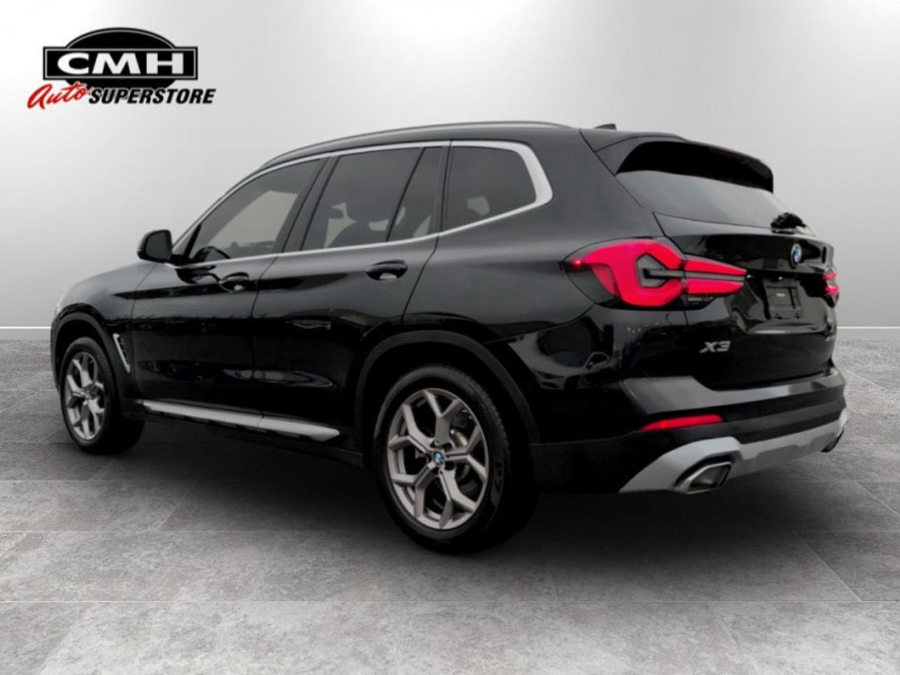 2022 BMW X3 xDrive30i  **CLEAN CARFAX** Photo2