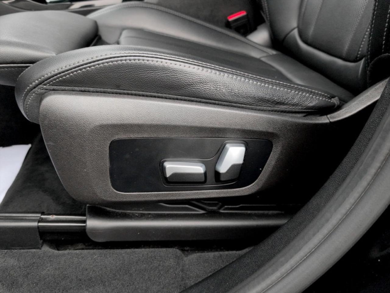 2022 BMW X3 xDrive30i  **CLEAN CARFAX** Photo