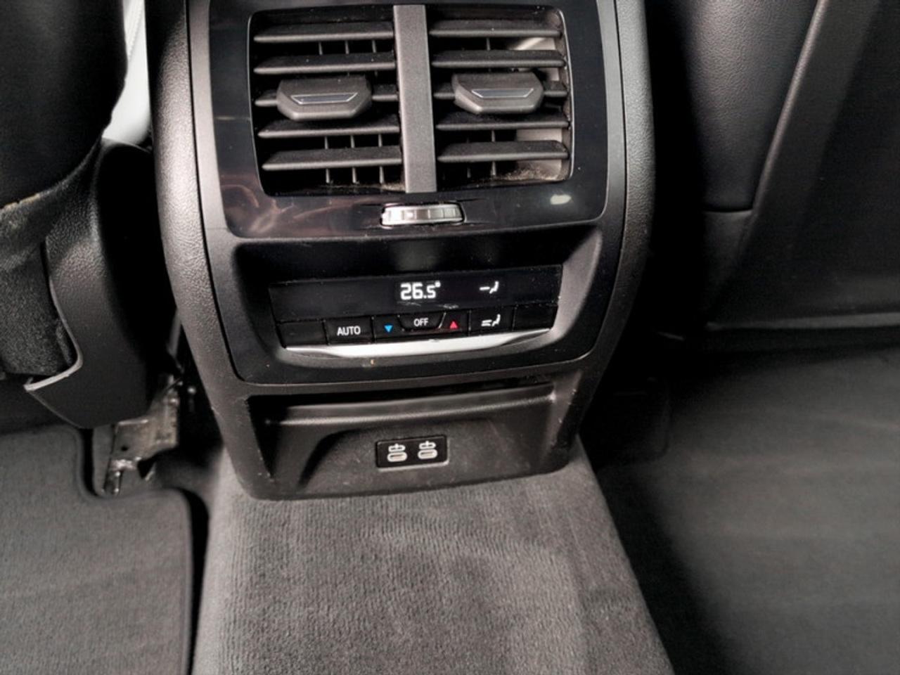 2022 BMW X3 xDrive30i  **CLEAN CARFAX** Photo