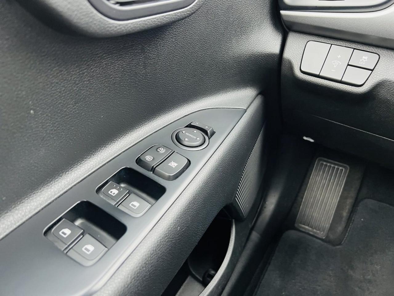 2021 Kia Rio 5-Door LX+ Photo