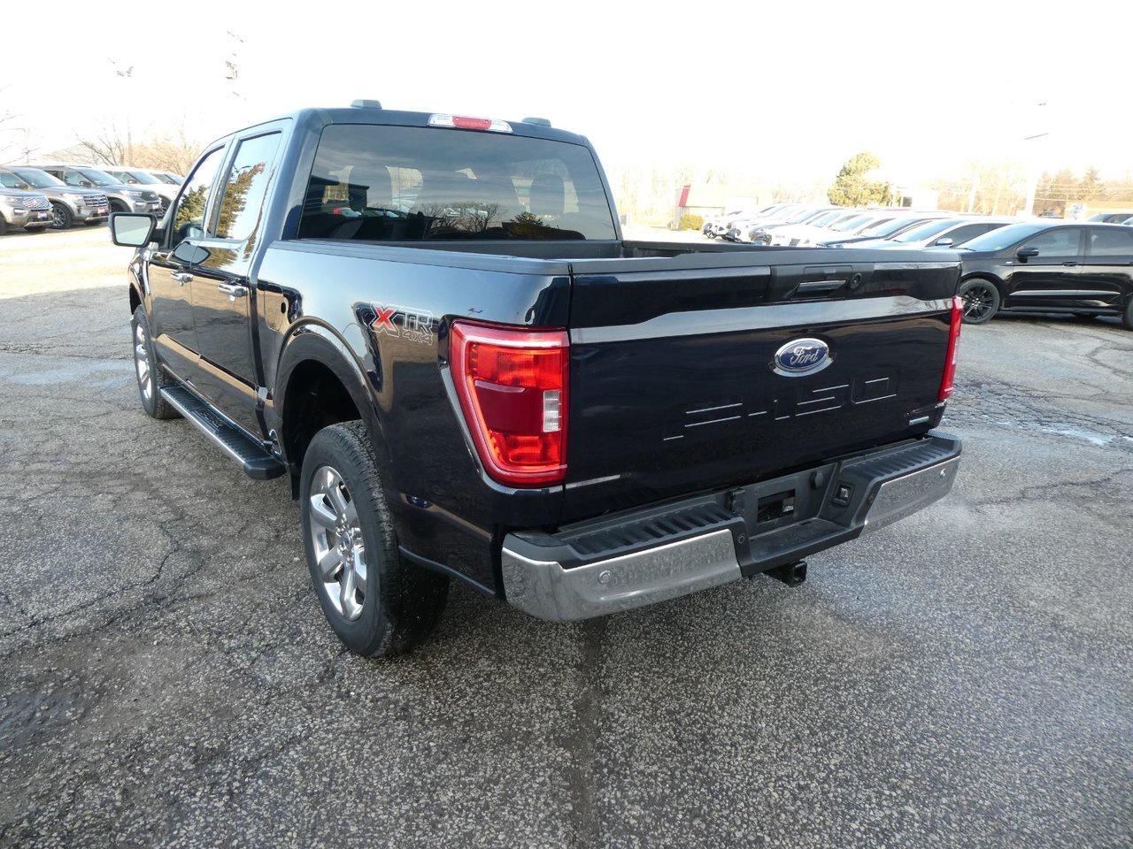 2022 Ford F-150 SUPERCREW XLT Photo2