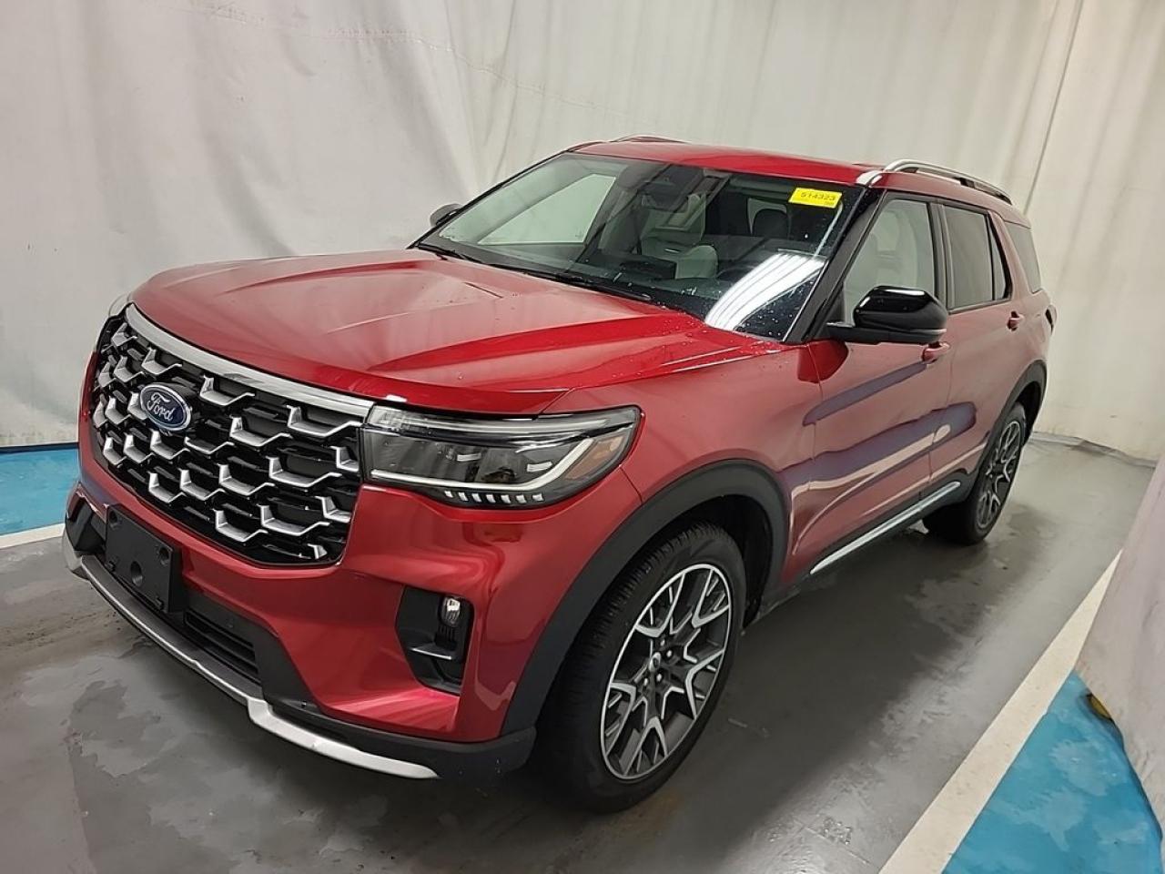 2025 Ford Explorer Platinum Photo0