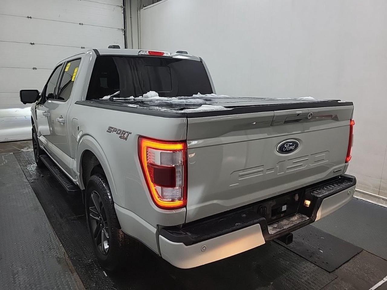 2023 Ford F-150 Lariat Photo3