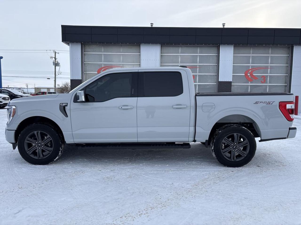 2023 Ford F-150 Lariat Photo3
