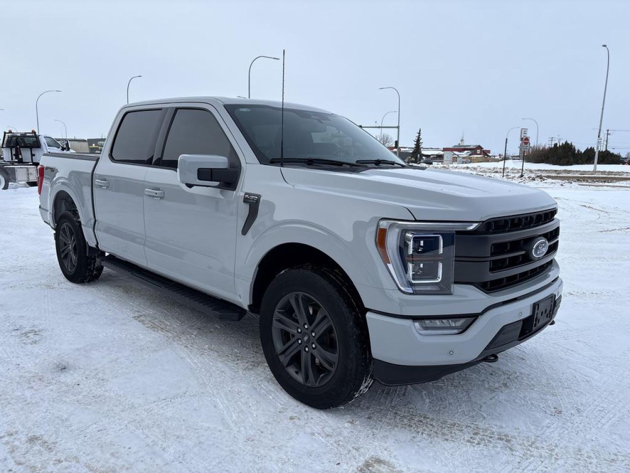 2023 Ford F-150 Lariat Photo0