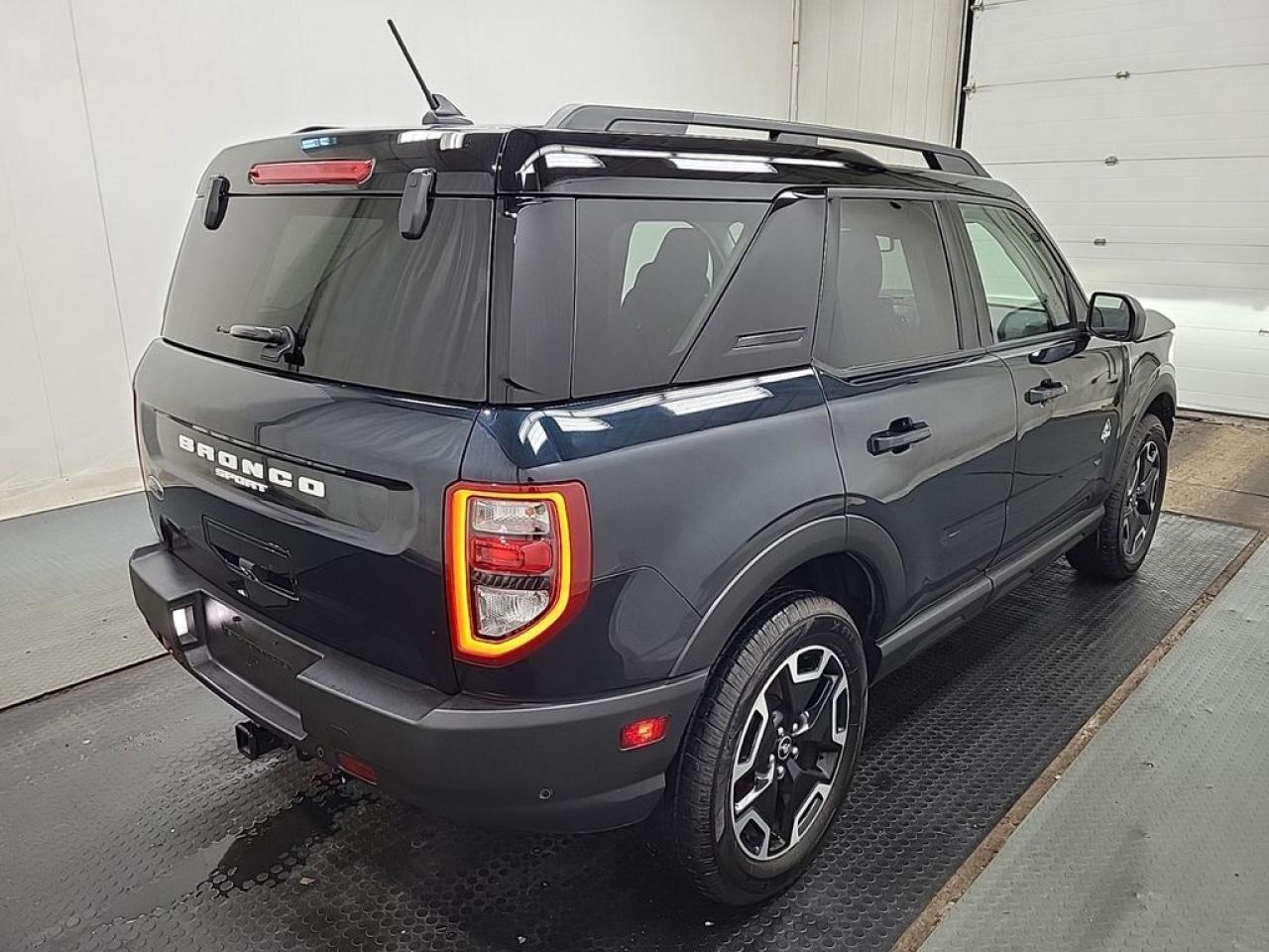 2021 Ford Bronco Sport Outer Banks Photo2