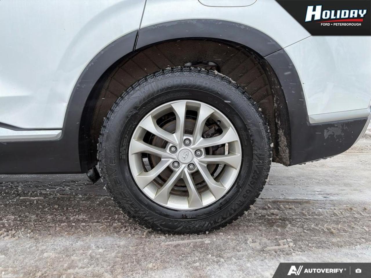 2019 Hyundai Santa Fe ESSENTIAL Photo