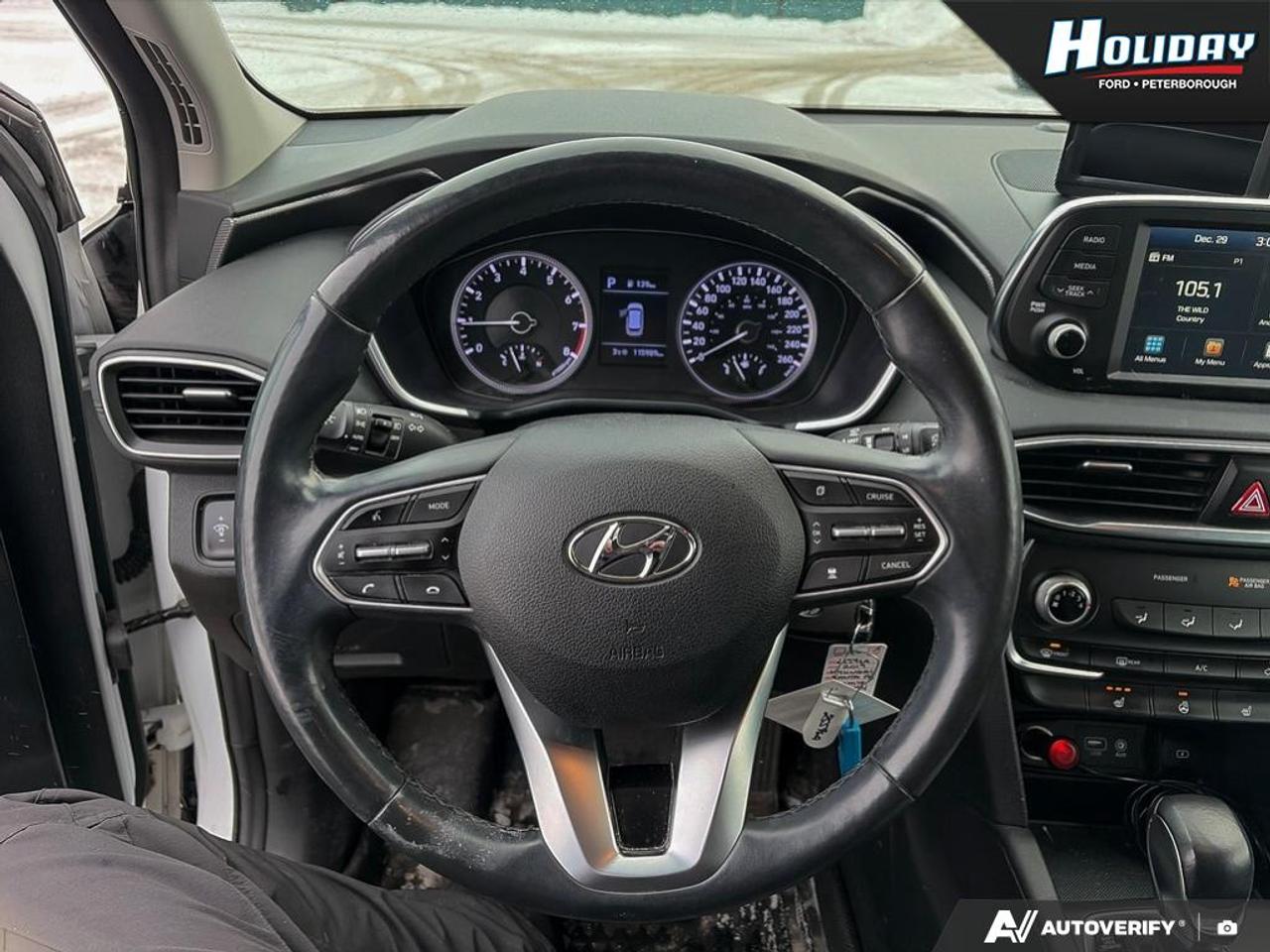 2019 Hyundai Santa Fe ESSENTIAL Photo