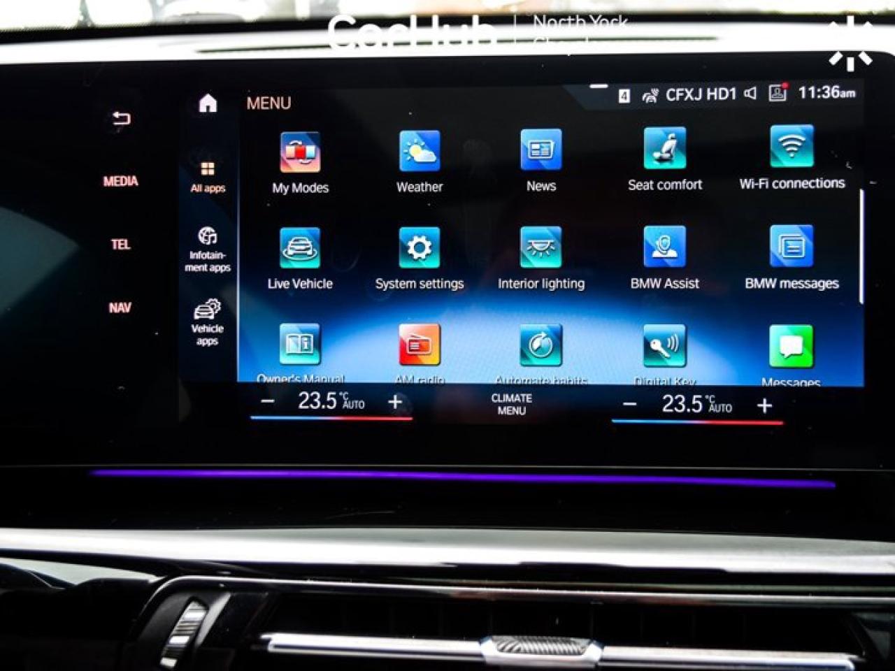 2023 BMW X1 xDrive28i Panoroof Heated Seats Navi Backup Cam Bluetooth Lane Departure Warning Photo