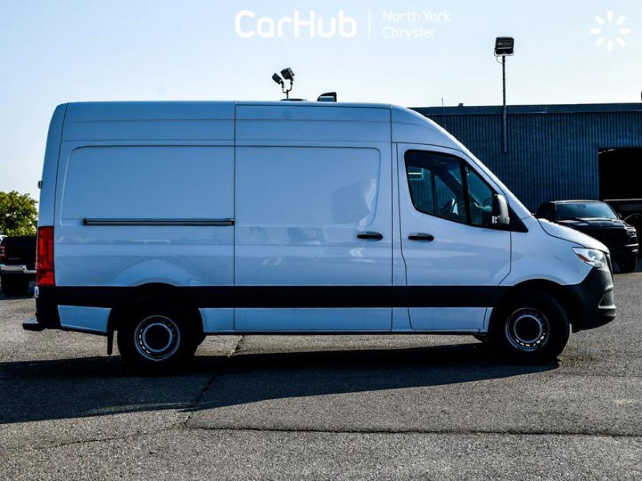 2024 Mercedes-Benz Sprinter Cargo Van BASE Photo4