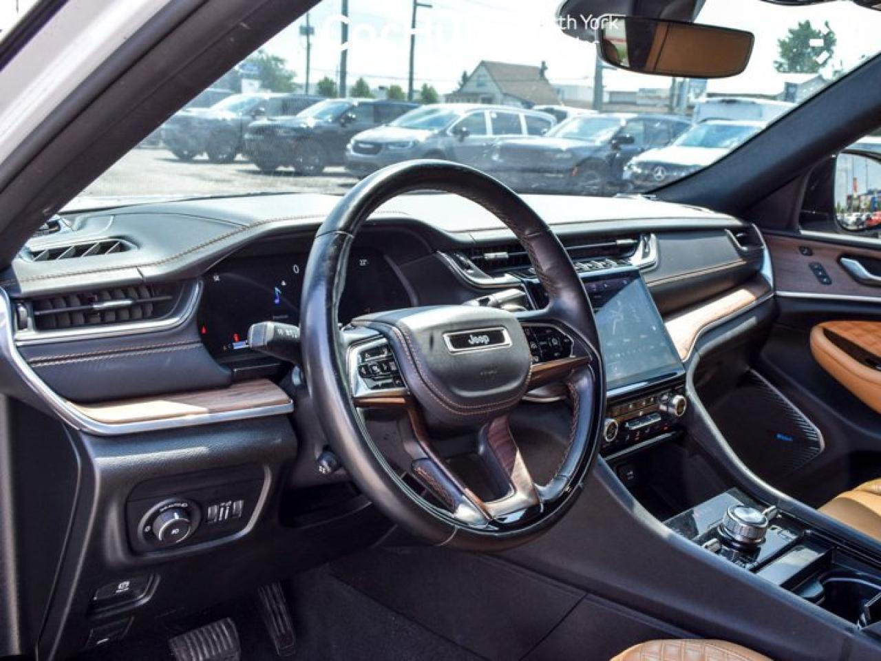 2022 Jeep Grand Cherokee L Summit Photo