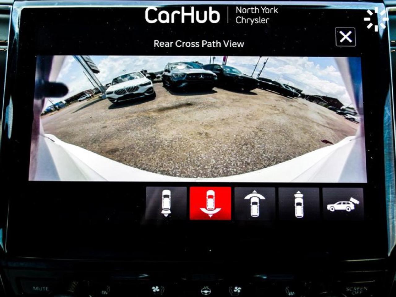 2022 Jeep Grand Cherokee L Summit Photo