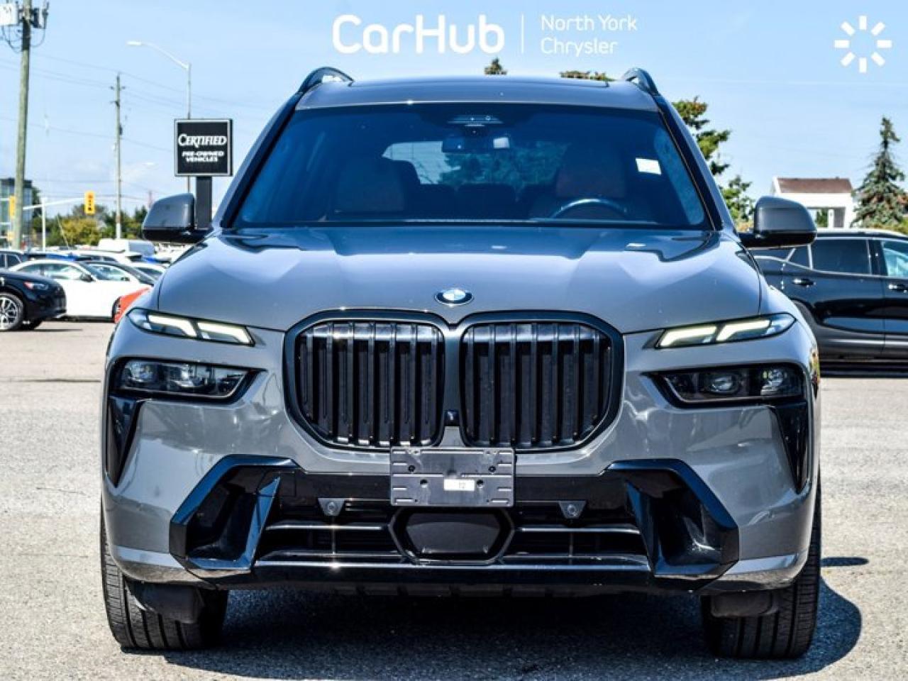 2023 BMW X7 xDrive40i Photo2
