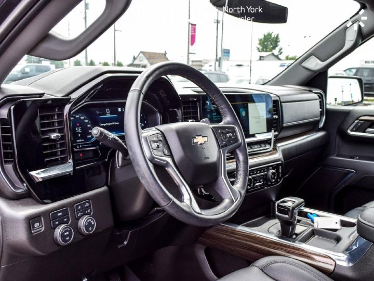 2023 Chevrolet Silverado 1500 LT Photo