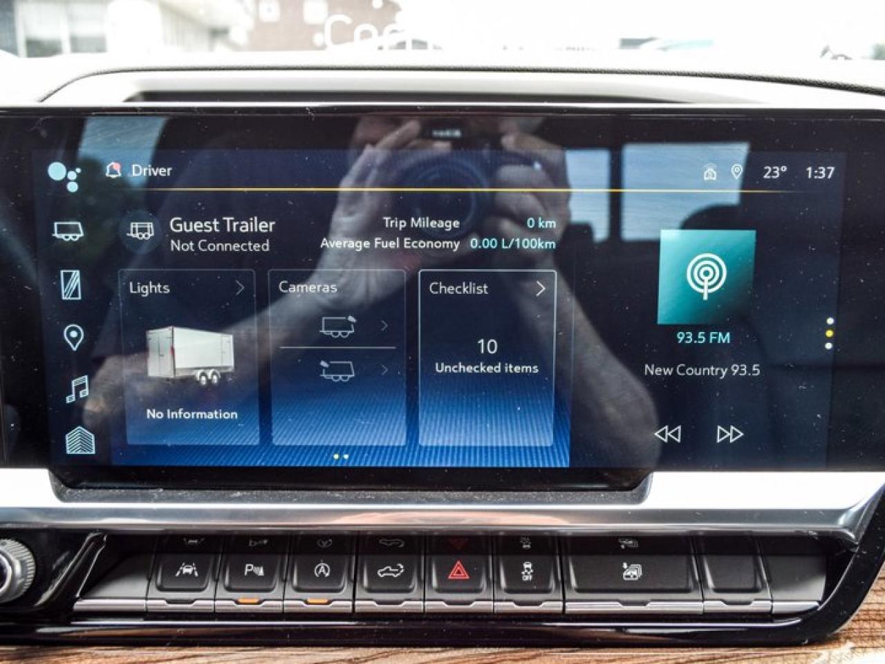 2023 Chevrolet Silverado 1500 LT Photo