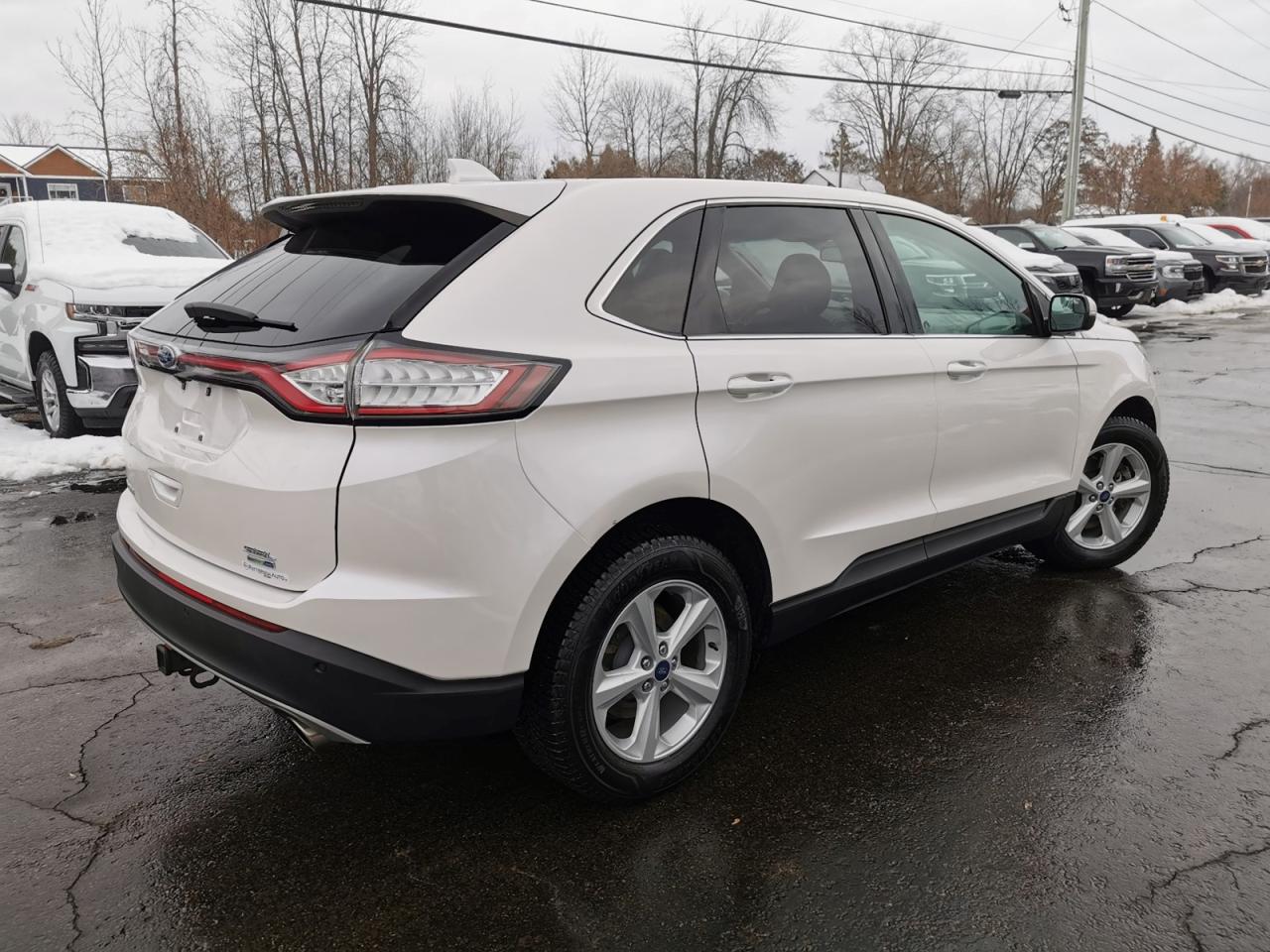 2018 Ford Edge SEL AWD Photo