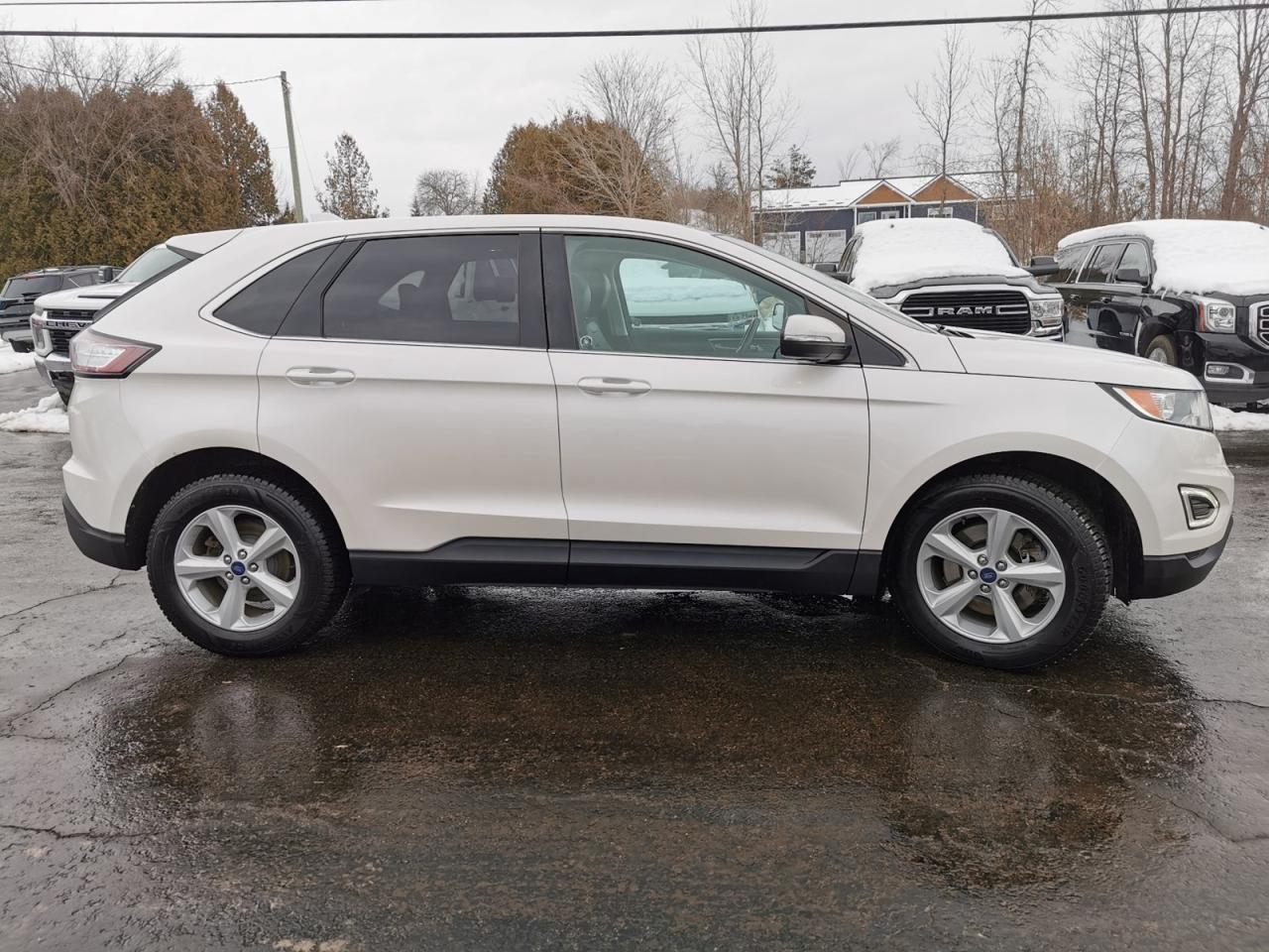 2018 Ford Edge SEL AWD Photo