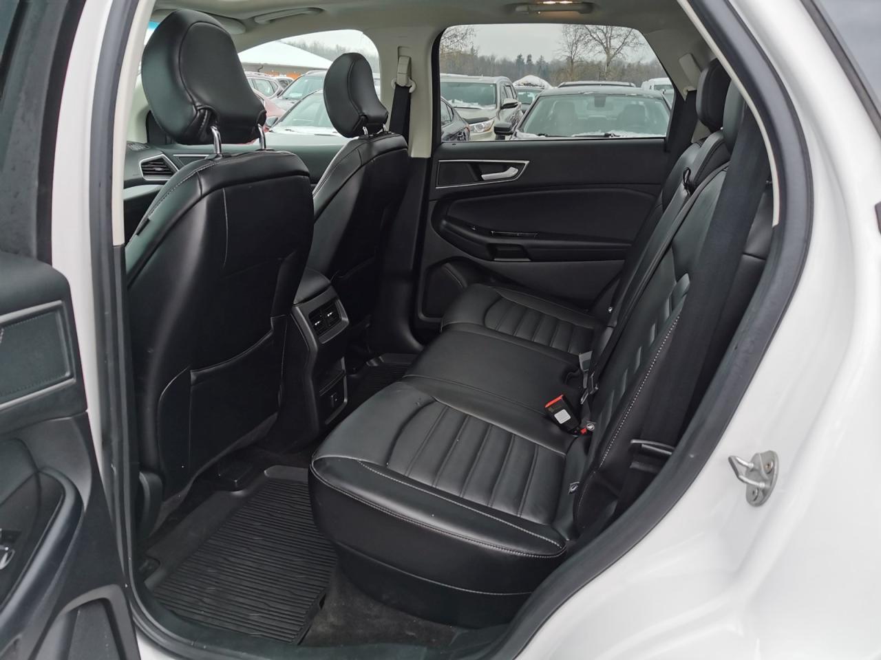 2018 Ford Edge SEL AWD Photo