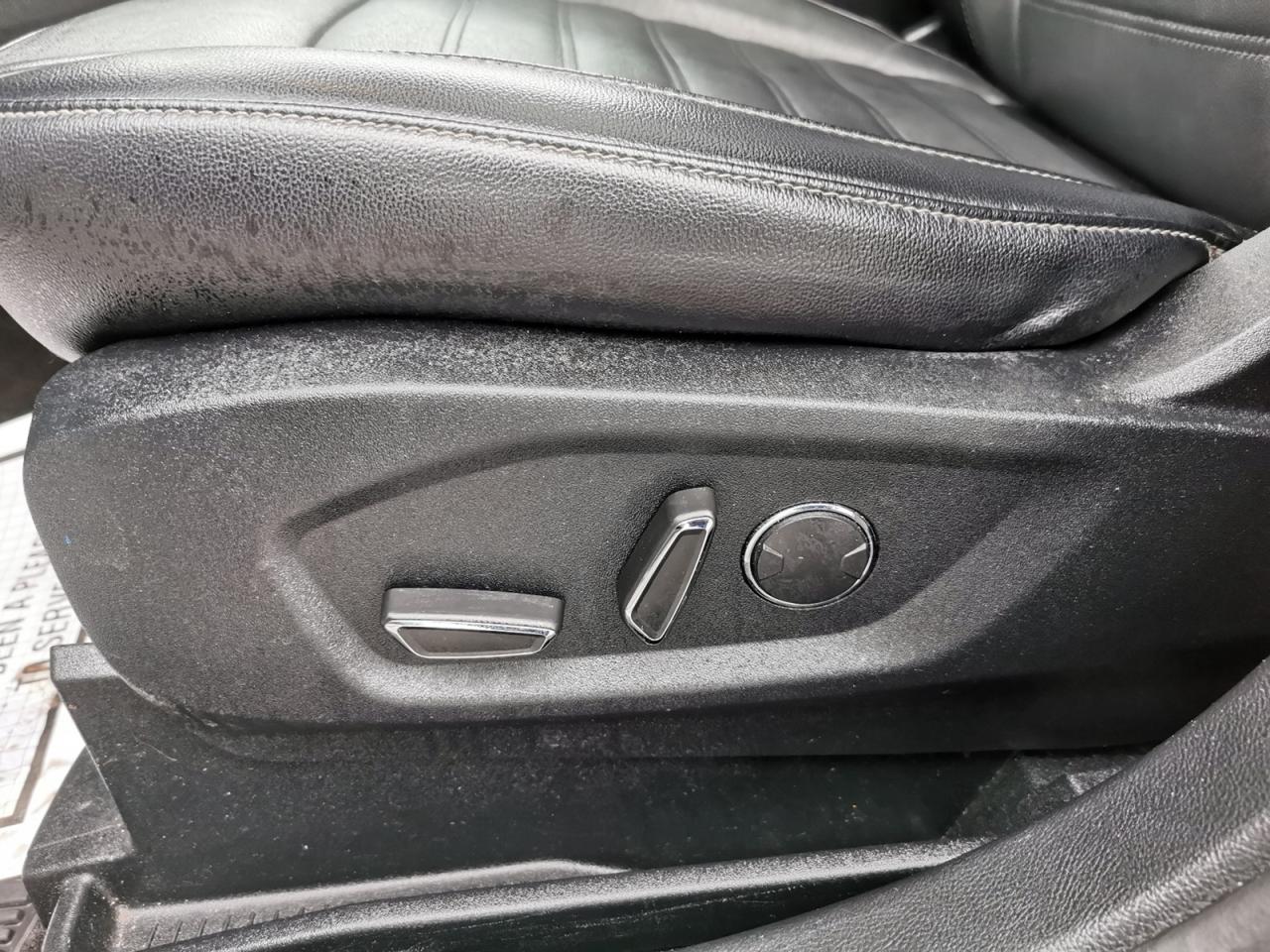 2018 Ford Edge SEL AWD Photo