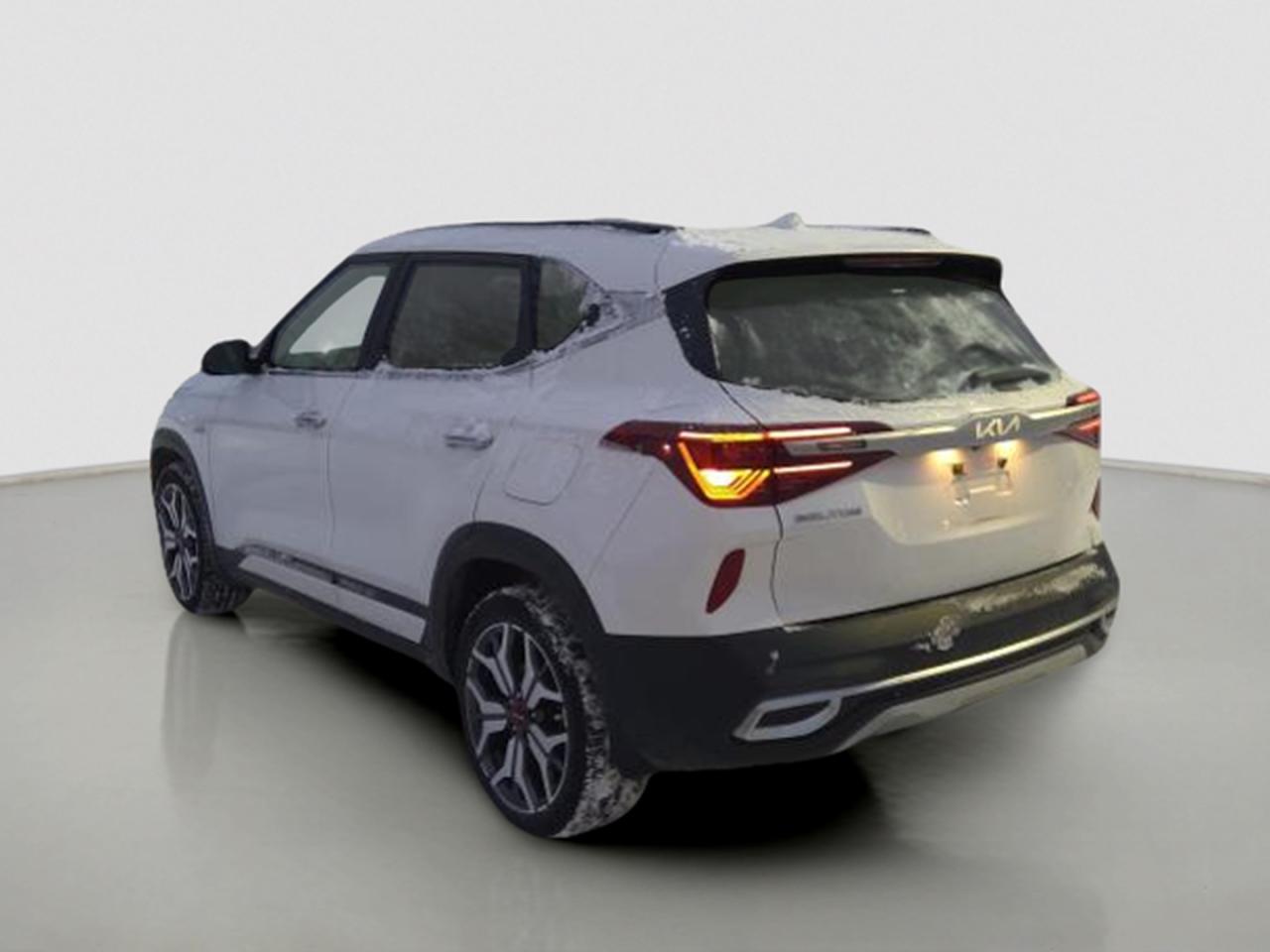 2022 Kia Seltos SX TURBO AWD Photo2