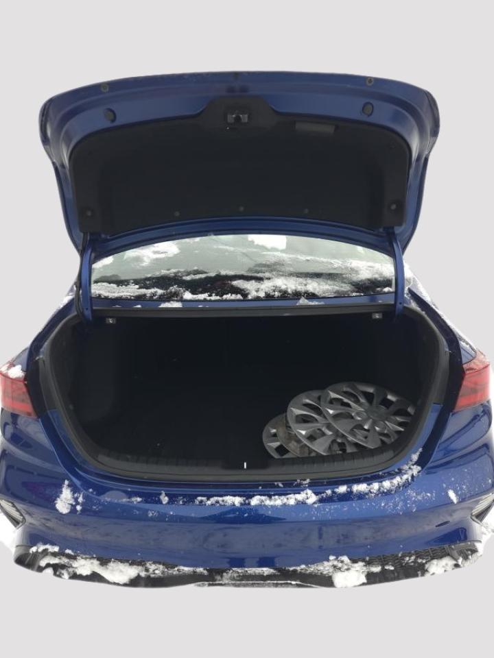 2023 Kia Forte Sedan LX IVT Photo