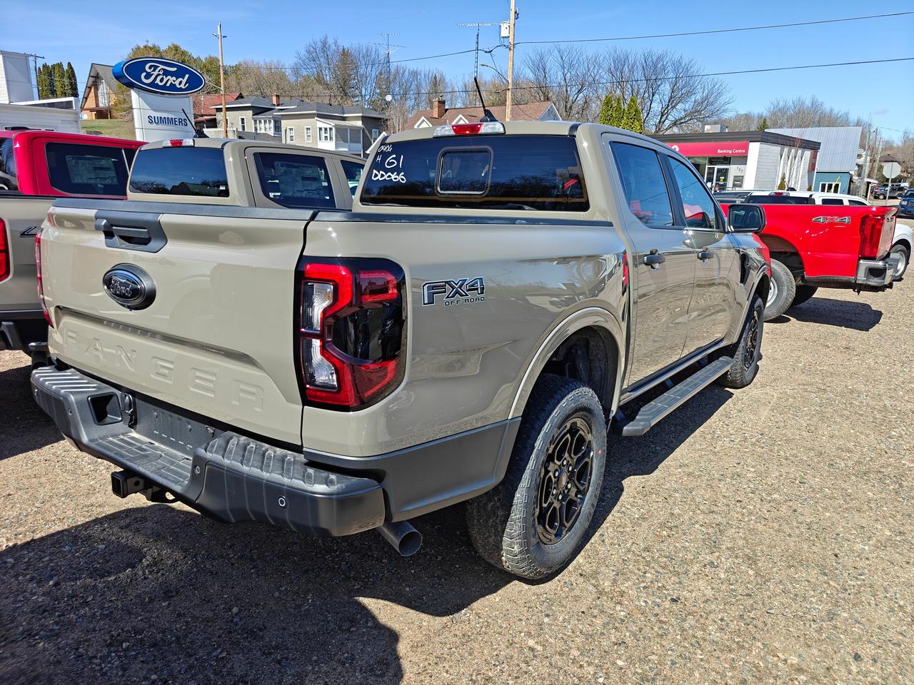 2025 Ford Ranger 4X4 SUPERCREW XLT Photo2