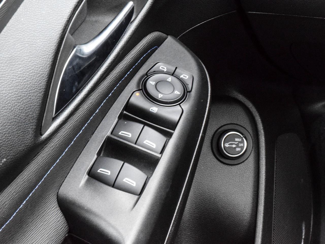 2024 Buick Envista FWD 4dr Sport Touring Photo