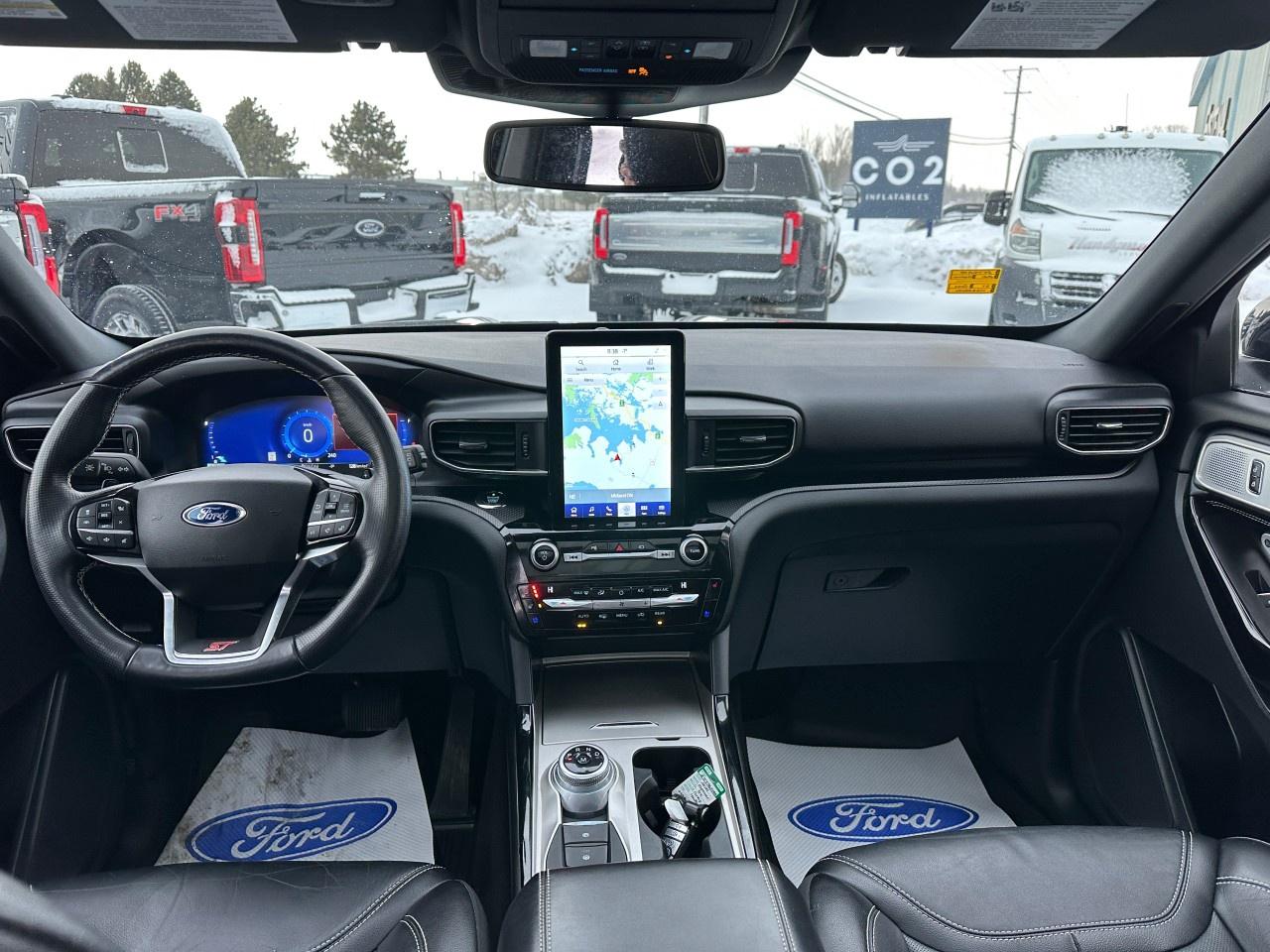 2021 Ford Explorer ST 4WD Photo