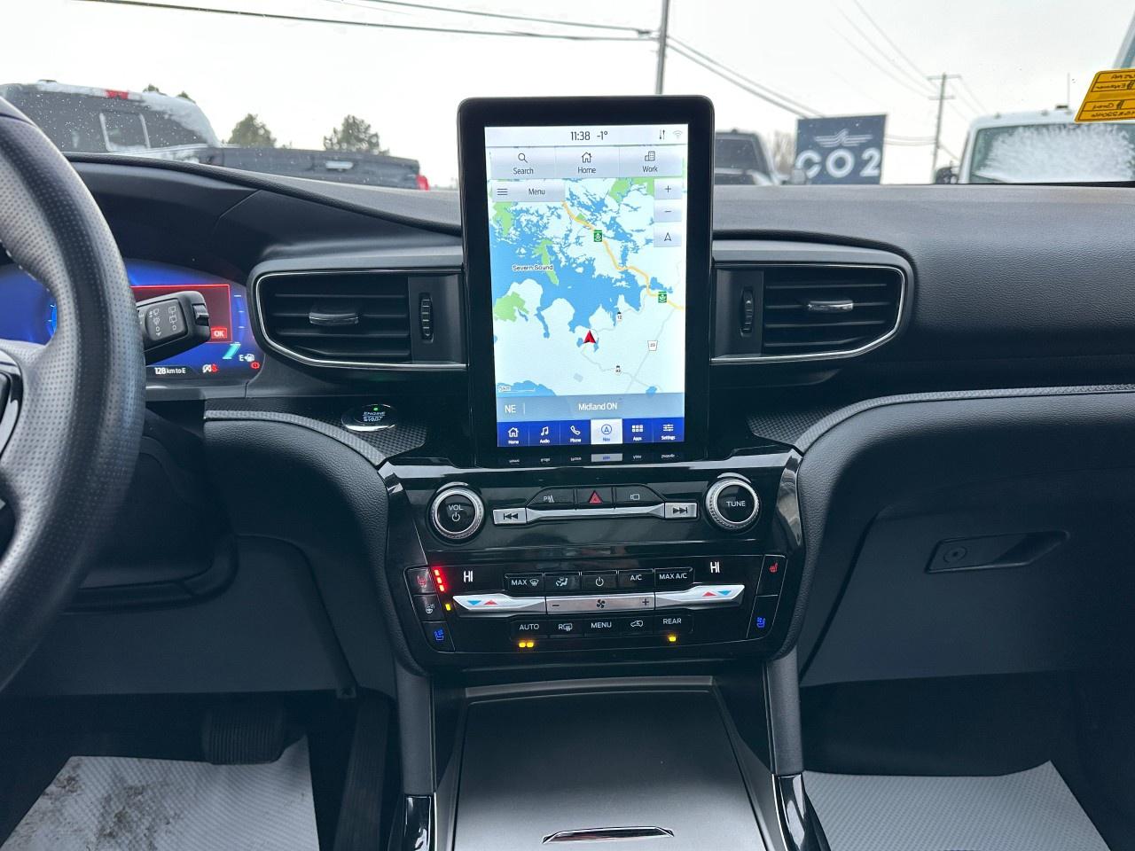 2021 Ford Explorer ST 4WD Photo