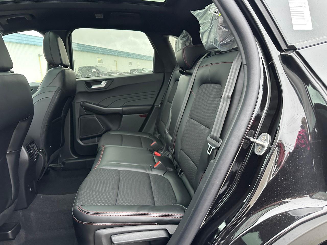 2026 Ford Escape ST-Line AWD Photo