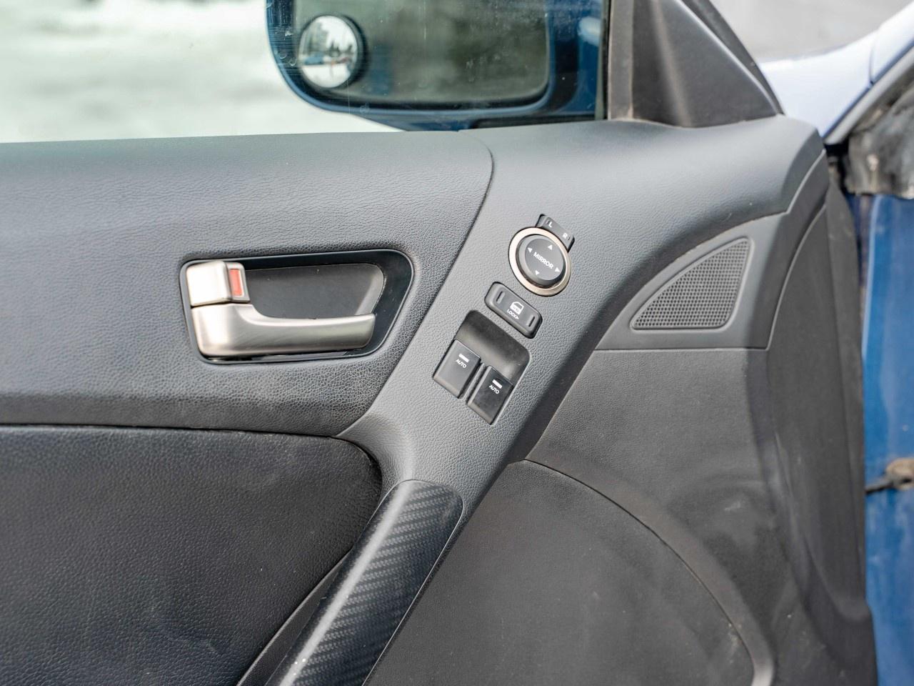 2015 Hyundai Genesis Coupe 2DR V6 AUTO GT Photo