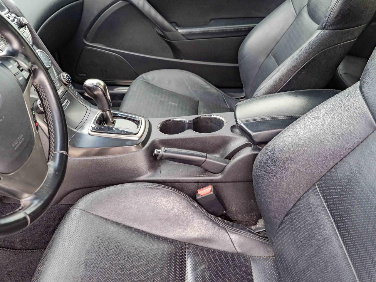 2015 Hyundai Genesis Coupe 2DR V6 AUTO GT Photo