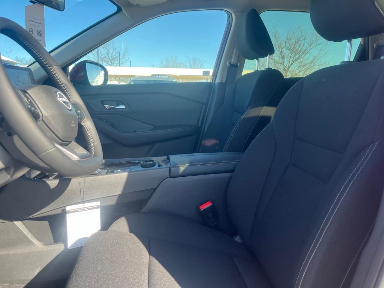 2026 Nissan Rogue AWD S Photo