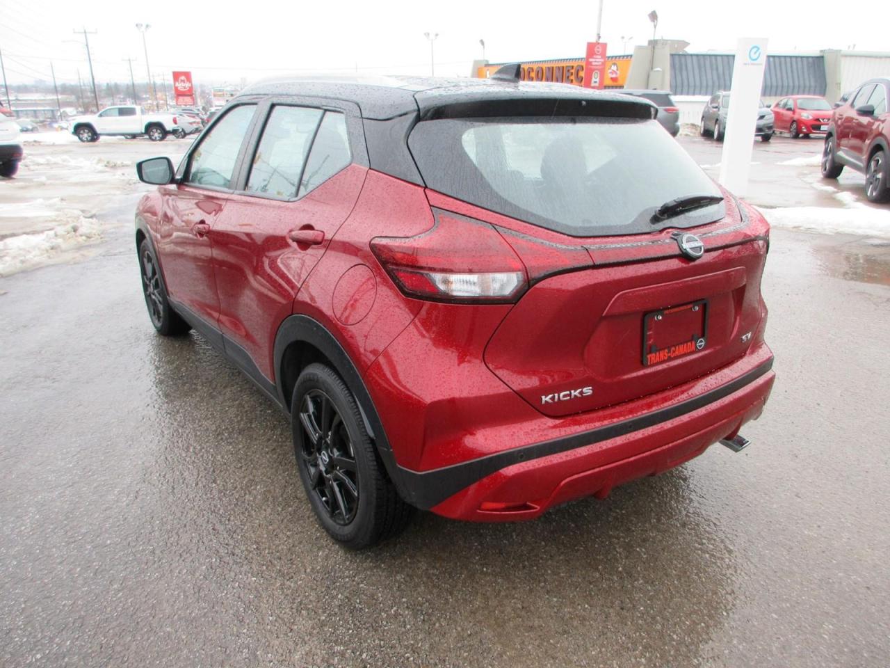 2023 Nissan Kicks SV Photo