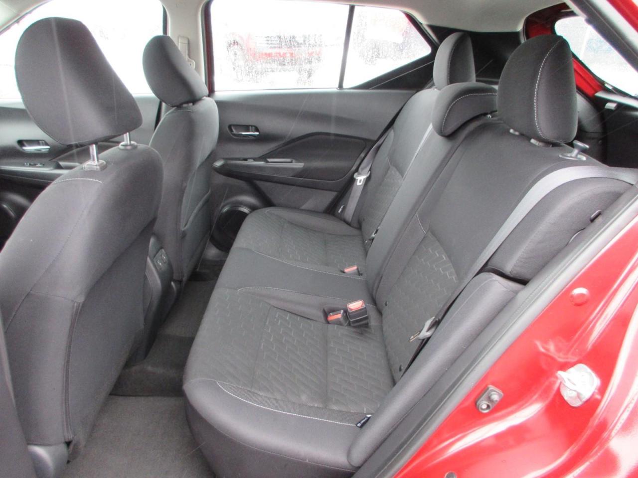 2023 Nissan Kicks SV Photo