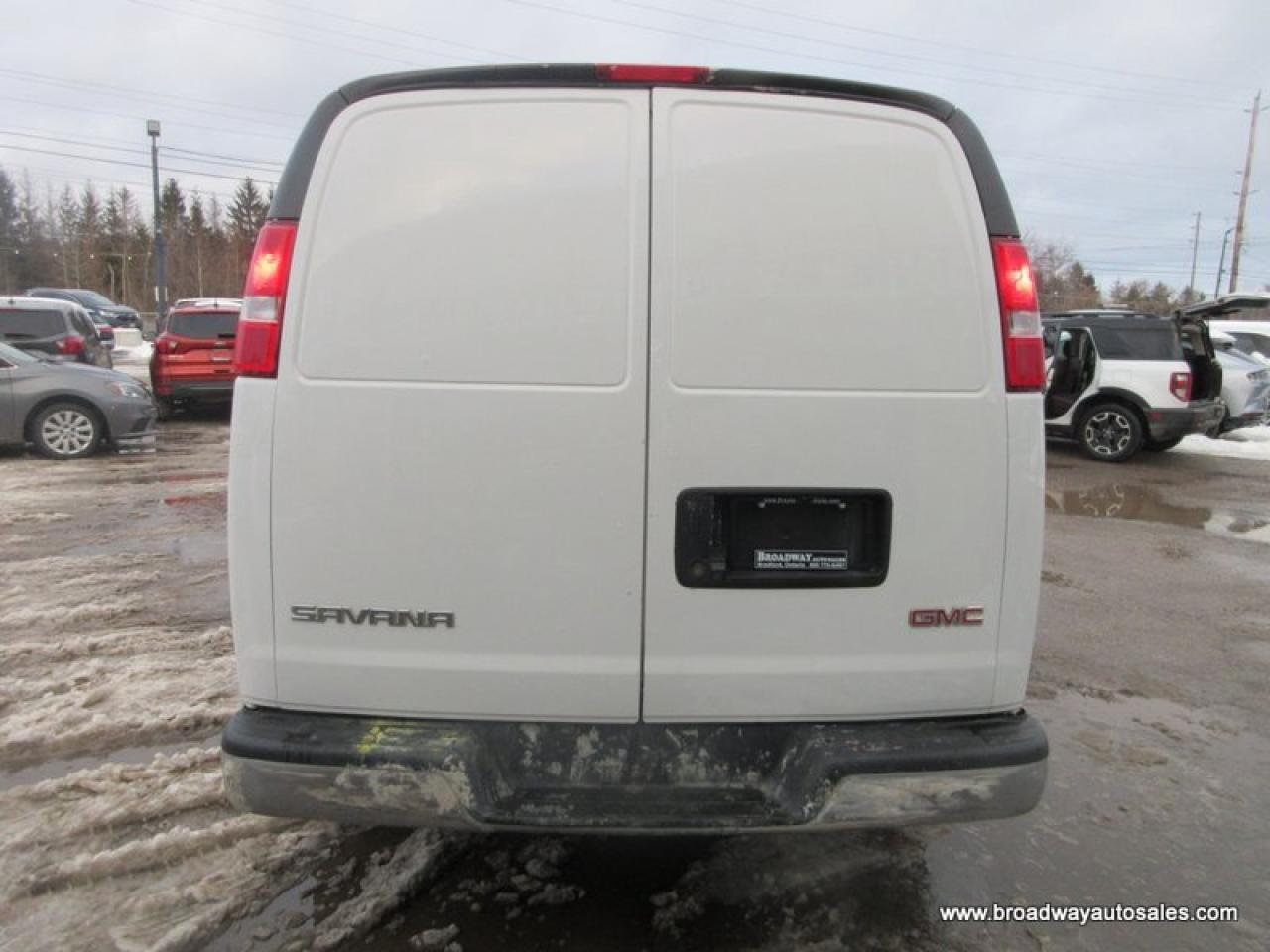 2020 GMC Savana 3/4 TON CARGO-MOVING 5 PASSENGER 4.3L - V6.. EXTENDED-CARGO-AREA.. REAR BENCH SEATING.. BARN-DOOR-ENTRANCES.. TOW SUPPORT.. BACK-UP CAMERA.. Photo