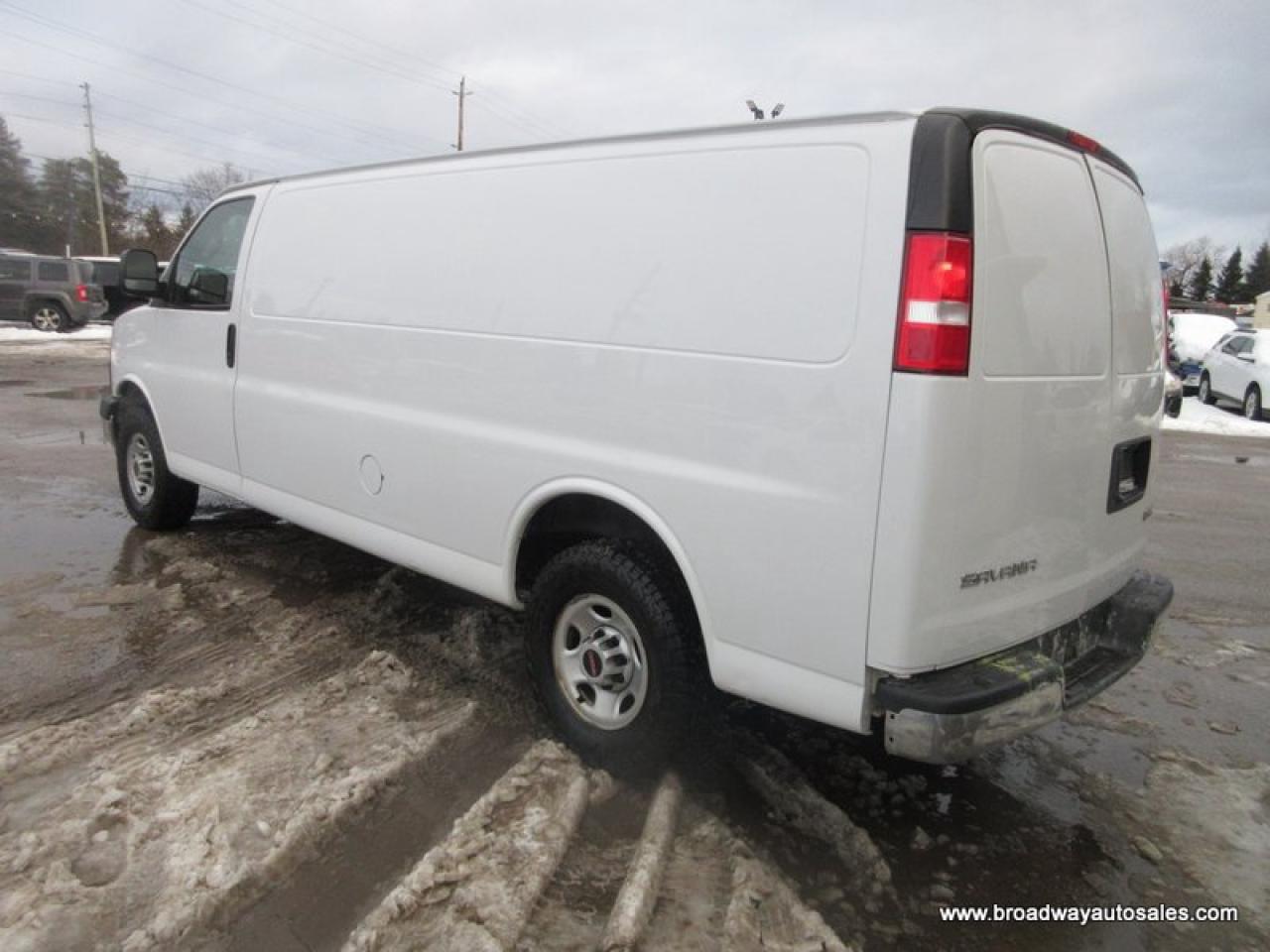 2020 GMC Savana 3/4 TON CARGO-MOVING 5 PASSENGER 4.3L - V6.. EXTENDED-CARGO-AREA.. REAR BENCH SEATING.. BARN-DOOR-ENTRANCES.. TOW SUPPORT.. BACK-UP CAMERA.. Photo