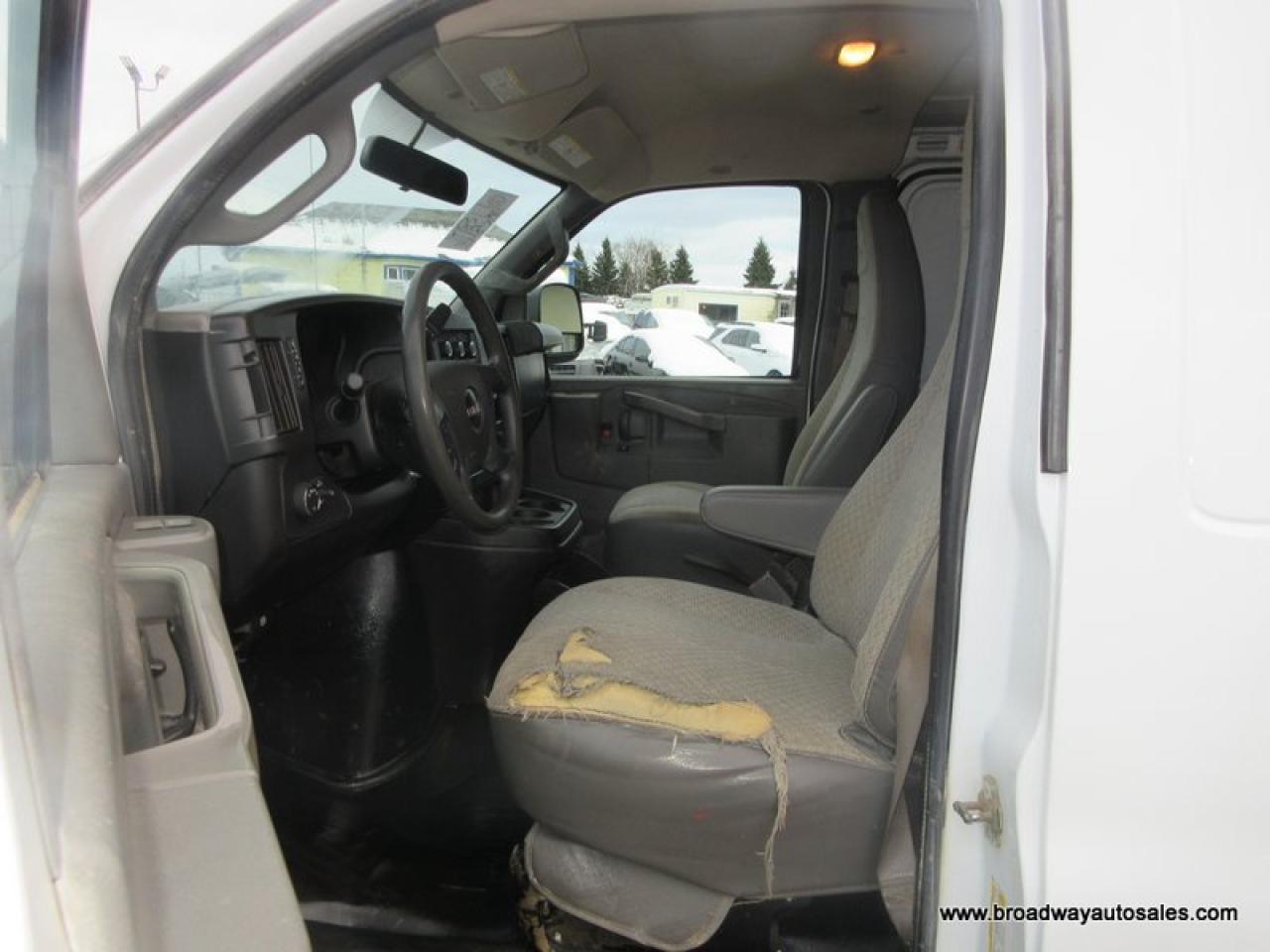 2020 GMC Savana 3/4 TON CARGO-MOVING 5 PASSENGER 4.3L - V6.. EXTENDED-CARGO-AREA.. REAR BENCH SEATING.. BARN-DOOR-ENTRANCES.. TOW SUPPORT.. BACK-UP CAMERA.. Photo